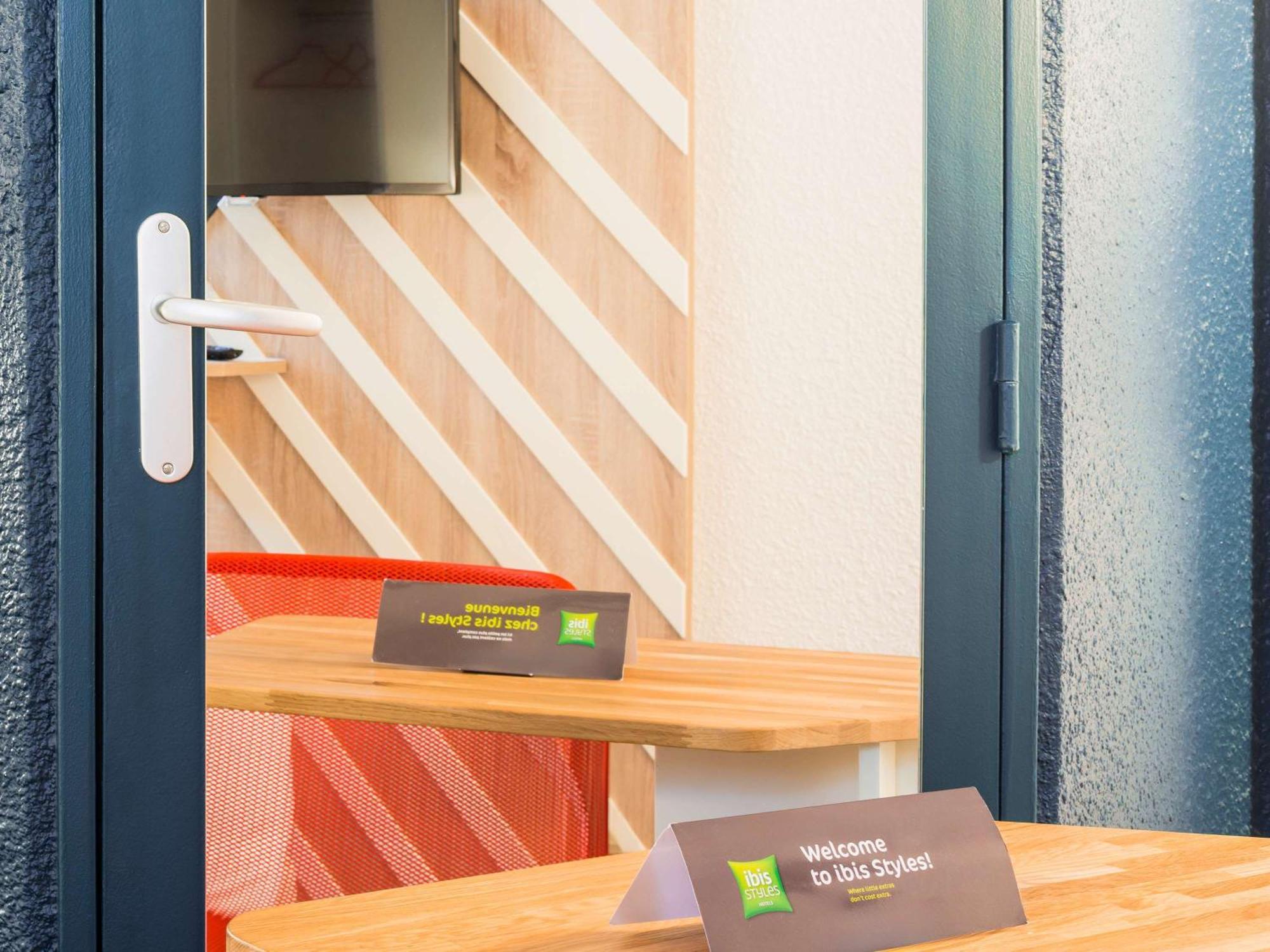 Ibis Styles Rouen Val De Reuil Hotel Val-de-Reuil Ngoại thất bức ảnh