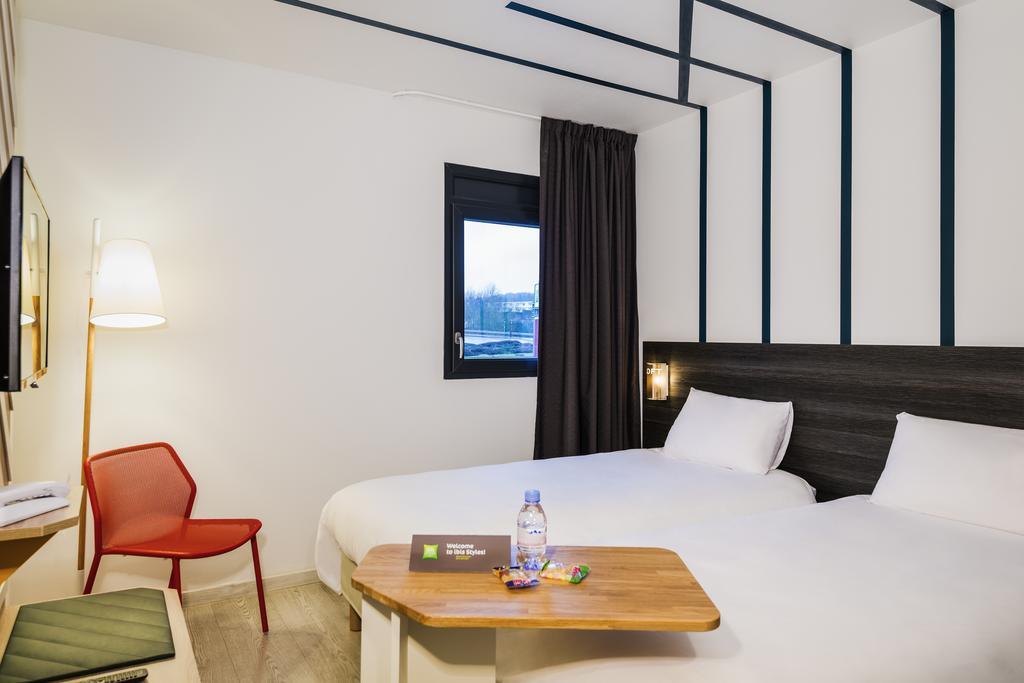 Ibis Styles Rouen Val De Reuil Hotel Val-de-Reuil Ngoại thất bức ảnh